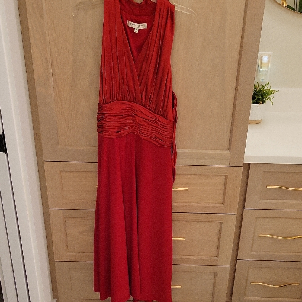 Evan Picone Elegant Red Midi Dress